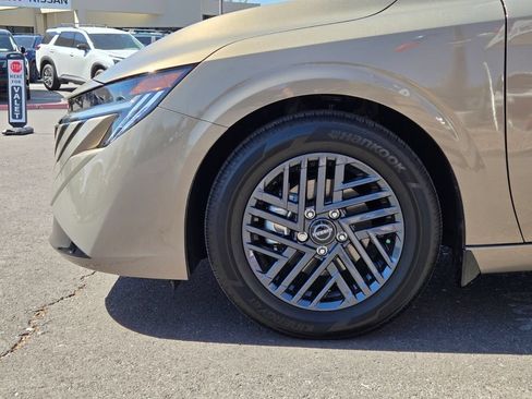 Certified 2026 Nissan Sentra SV w/ SV Convenience Package FWD image 9