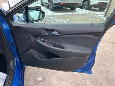 Used 2016 Chevrolet Cruze LT w/ Convenience Package image 16