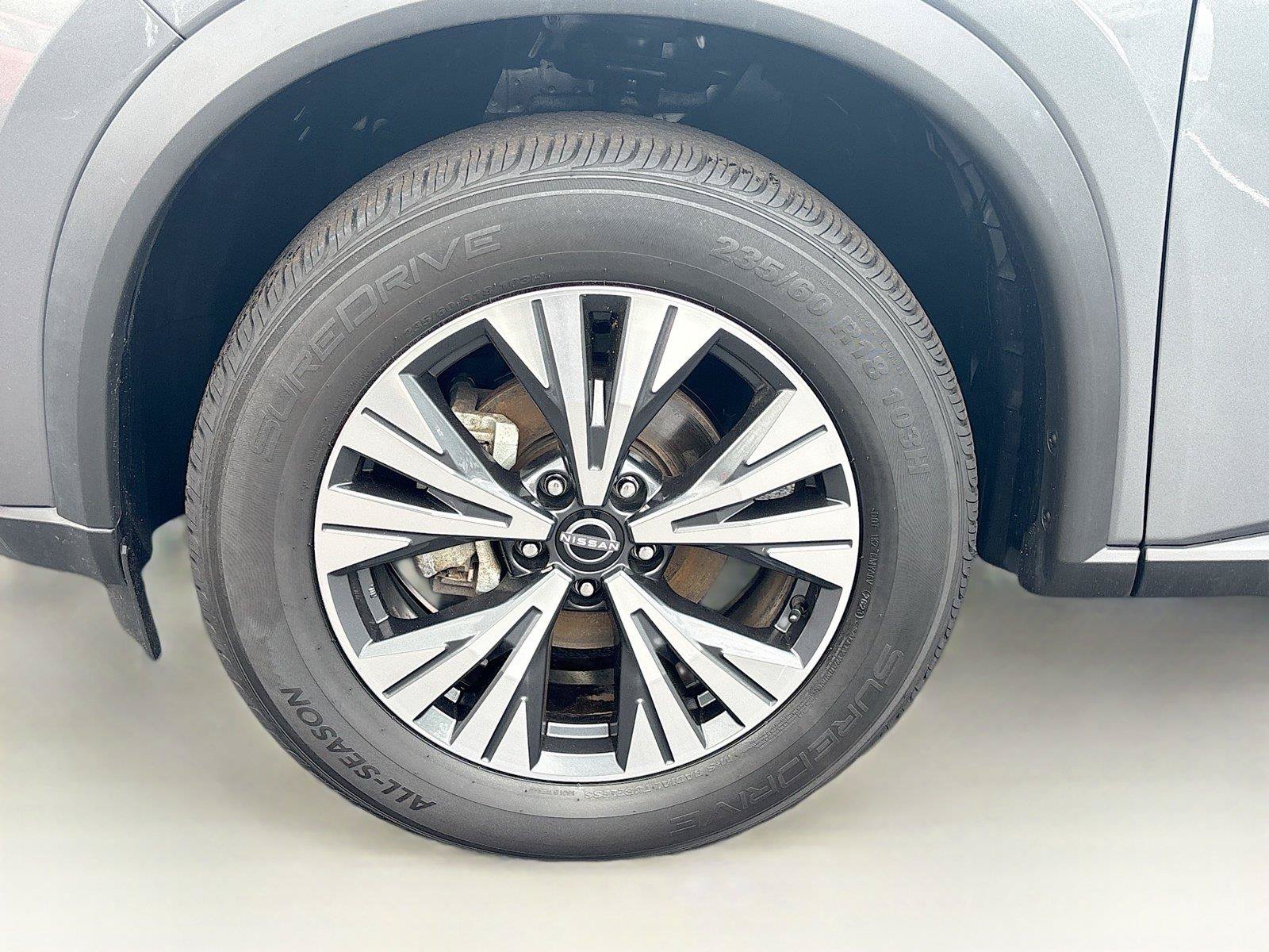 Used 2023 Nissan Rogue SV FWD image 29