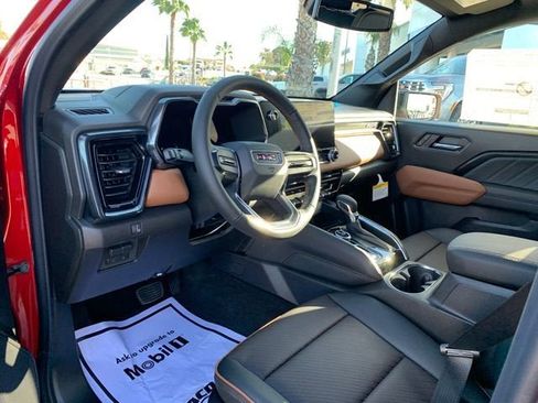 New 2026 GMC Canyon AT4 w/ AT4 Premium Package AWD/4WD image 16