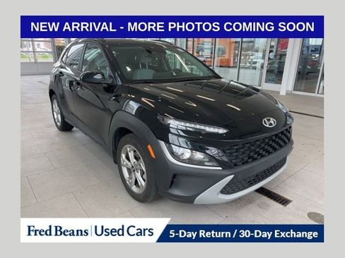 Used 2023 Hyundai Kona SEL image 1