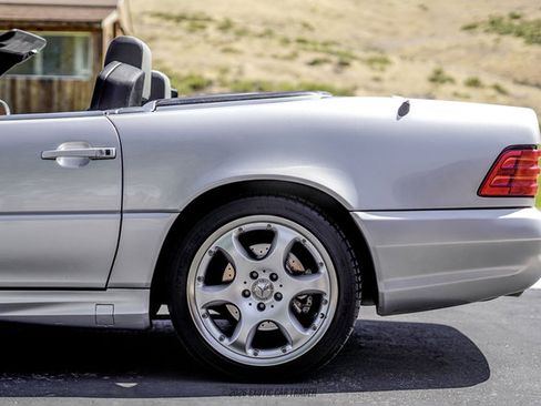 Used 2002 Mercedes-Benz SL 500 image 5