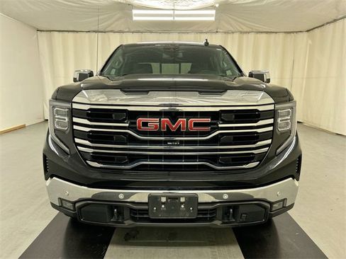 Used 2022 GMC Sierra 1500 SLT w/ SLT Premium Plus Package image 3