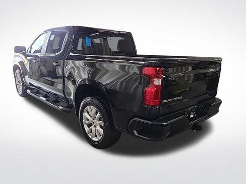 Used 2024 Chevrolet Silverado 1500 Custom AWD/4WD image 9