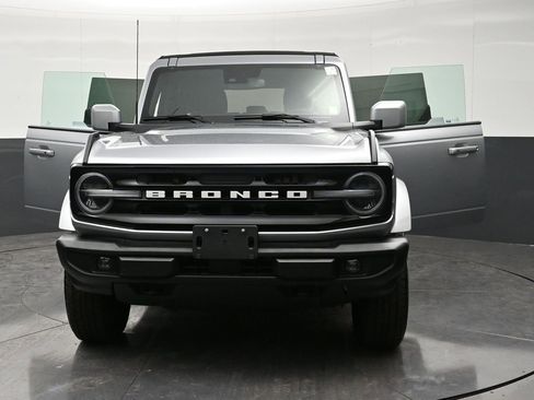 Used 2024 Ford Bronco Outer Banks AWD/4WD image 39