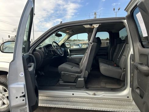 Used 2011 GMC Sierra 1500 SLE w/ Power Tech Package image 15