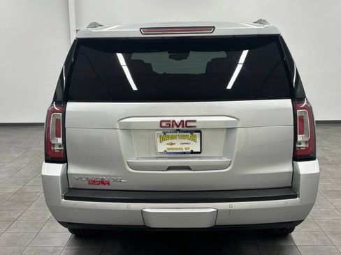 Used 2020 GMC Yukon XL SLT w/ Premium Edition AWD/4WD image 3