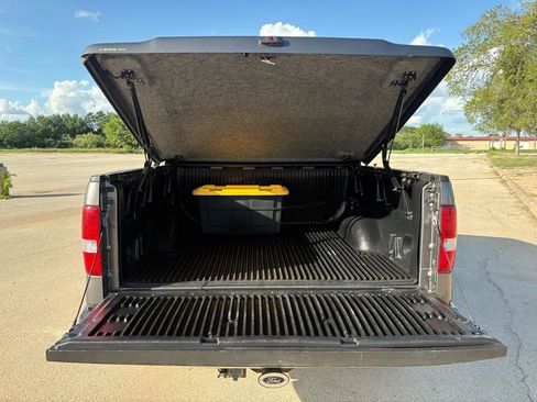 Used 2005 Ford F150 XLT AWD/4WD image 45