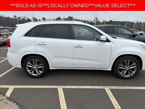 Used 2015 Kia Sorento SX image 11