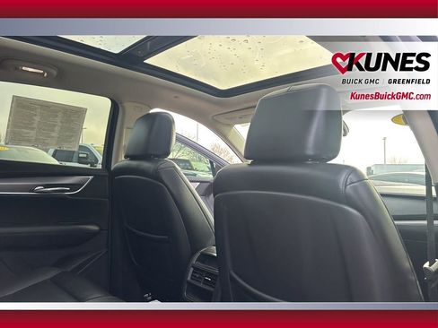 Used 2018 Cadillac XT5 Luxury w/ Driver Awareness Package image 45