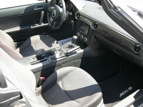 Used 2013 MAZDA MX-5 Miata Sport RWD image 8