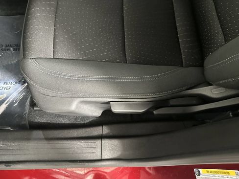 Used 2025 Chevrolet Equinox EV LT FWD image 8