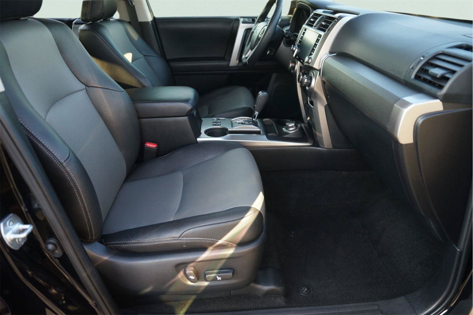 Used 2021 Toyota 4Runner SR5 Premium AWD/4WD image 18