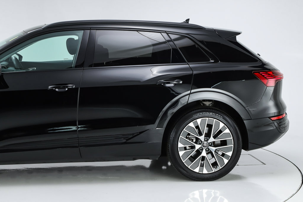 Used 2024 Audi Q8 e-tron Prestige w/ Prestige Package AWD/4WD image 8