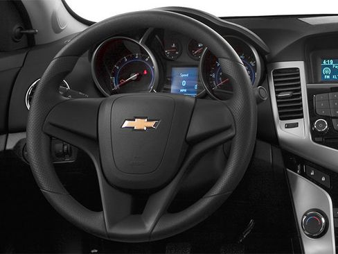 Used 2014 Chevrolet Cruze LT FWD image 9