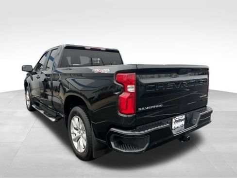 Used 2022 Chevrolet Silverado 1500 Custom image 13