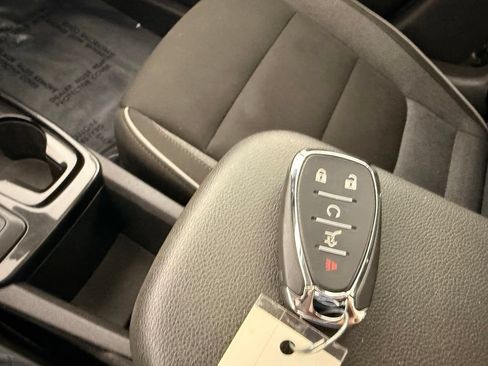 Used 2022 Chevrolet TrailBlazer LT w/ Sun and Liftgate Package FWD image 27