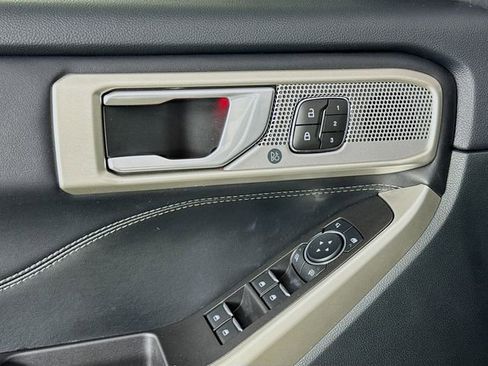 Used 2023 Ford Explorer Limited w/ Equipment Group 301A image 21