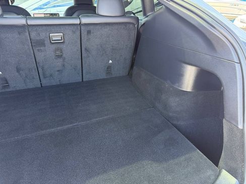 Used 2021 Tesla Model Y Long Range AWD/4WD image 14