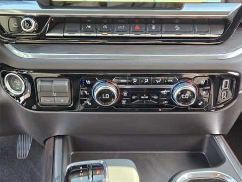 New 2026 GMC Sierra 1500 SLT w/ SLT Premium Package image 16