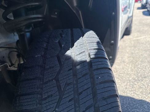 Used 2019 Jeep Compass Trailhawk AWD/4WD image 40