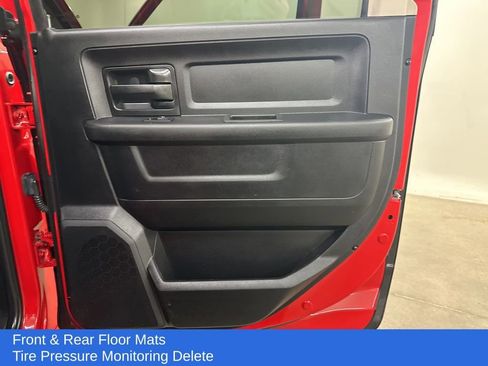 Used 2017 RAM 3500 Tradesman w/ Chrome Appearance Group image 22