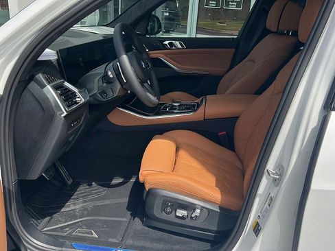 New 2026 BMW X5 xDrive50e w/ M Sport Package AWD/4WD image 10