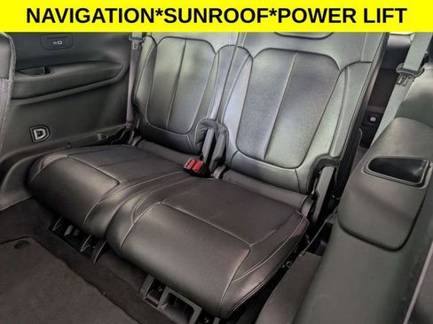 Used 2024 Jeep Grand Cherokee L Limited w/ Luxury Tech Group II image 28