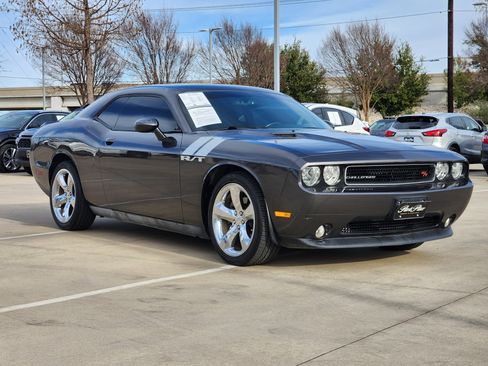 Used 2013 Dodge Challenger R/T w/ Electronics Convenience Group image 2
