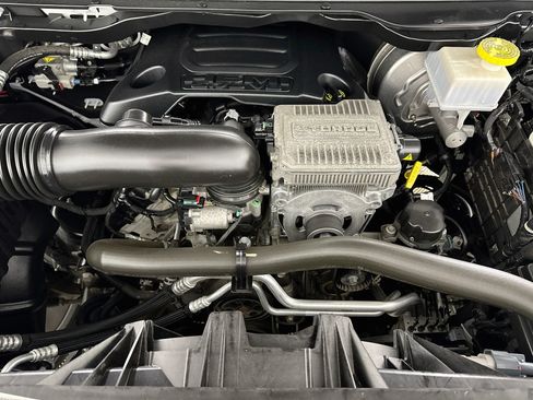 Used 2023 RAM 1500 Laramie AWD/4WD image 30