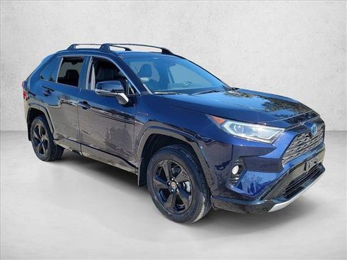 Used 2021 Toyota RAV4 XSE image 3