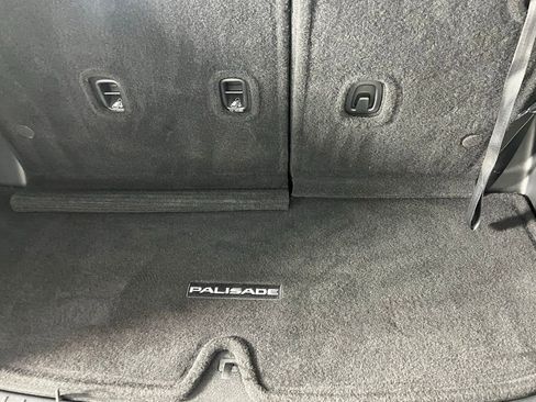 Used 2023 Hyundai Palisade SEL image 31