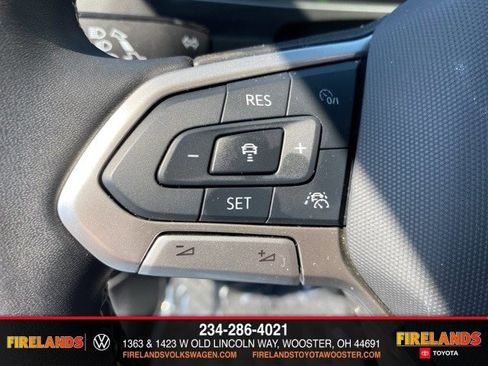 New 2024 Volkswagen Tiguan SE image 29