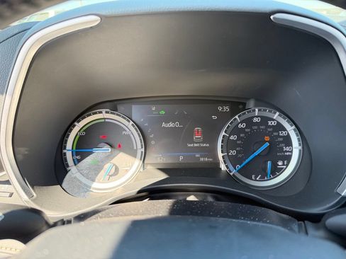 Used 2022 Toyota Highlander Bronze Edition AWD/4WD image 10