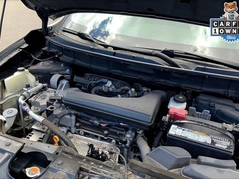 Used 2017 Nissan Rogue SV w/ SV Premium Package image 32