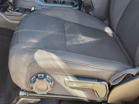 Used 2023 Jeep Wrangler Unlimited w/ Cold Weather Group image 35