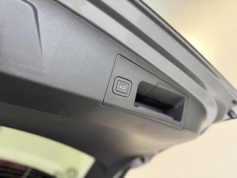 New 2025 Cadillac XT5 Premium Luxury image 46