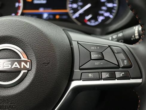 Used 2025 Nissan Sentra SR FWD image 21