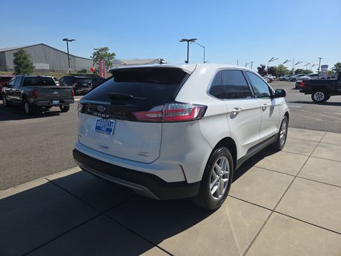 Used 2021 Ford Edge SEL AWD/4WD image 5