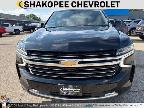 Used 2024 Chevrolet Tahoe LT AWD/4WD image 2