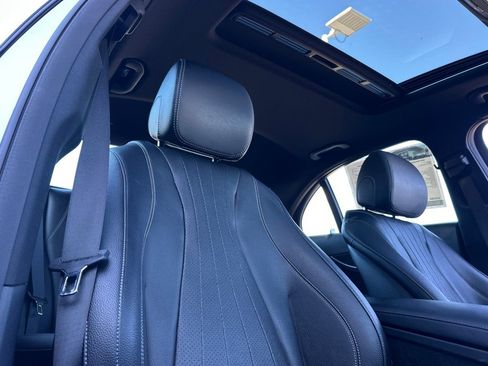 Used 2019 Mercedes-Benz E 300 image 9