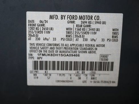 Used 2025 Ford Explorer Active w/ Active Comfort Package AWD/4WD image 32