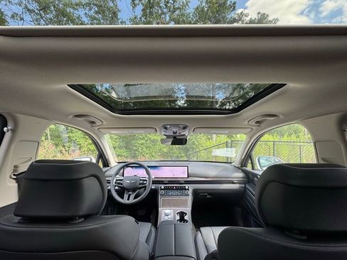 New 2026 Genesis GV80 2.5T Advanced image 3