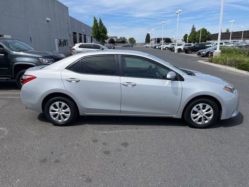 Used 2016 Toyota Corolla L image 4