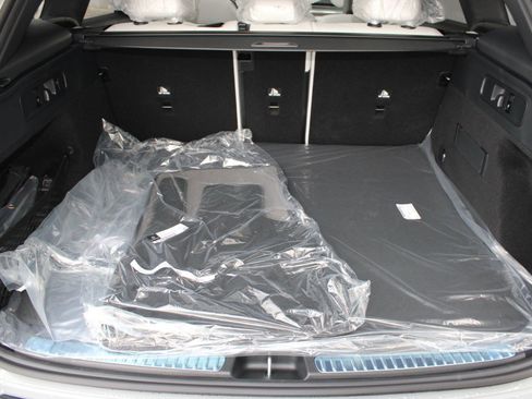 Used 2026 Mercedes-Benz GLC 300 image 30