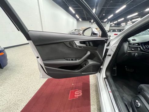 Used 2022 Audi S4 Premium Plus image 24