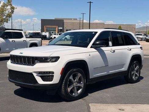 Used 2022 Jeep Grand Cherokee Limited 4xe AWD/4WD image 10