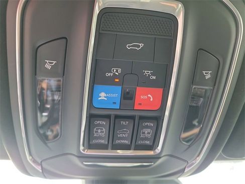 New 2025 Jeep Grand Cherokee L Summit image 35