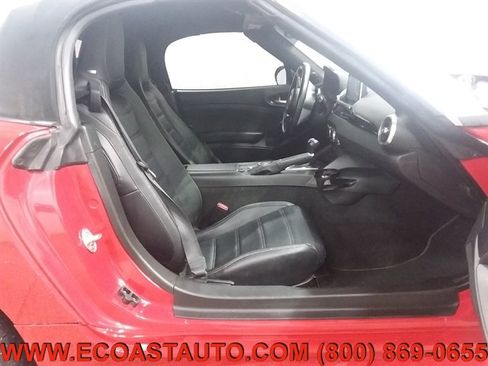 Used 2018 FIAT 124 Spider Lusso RWD image 13