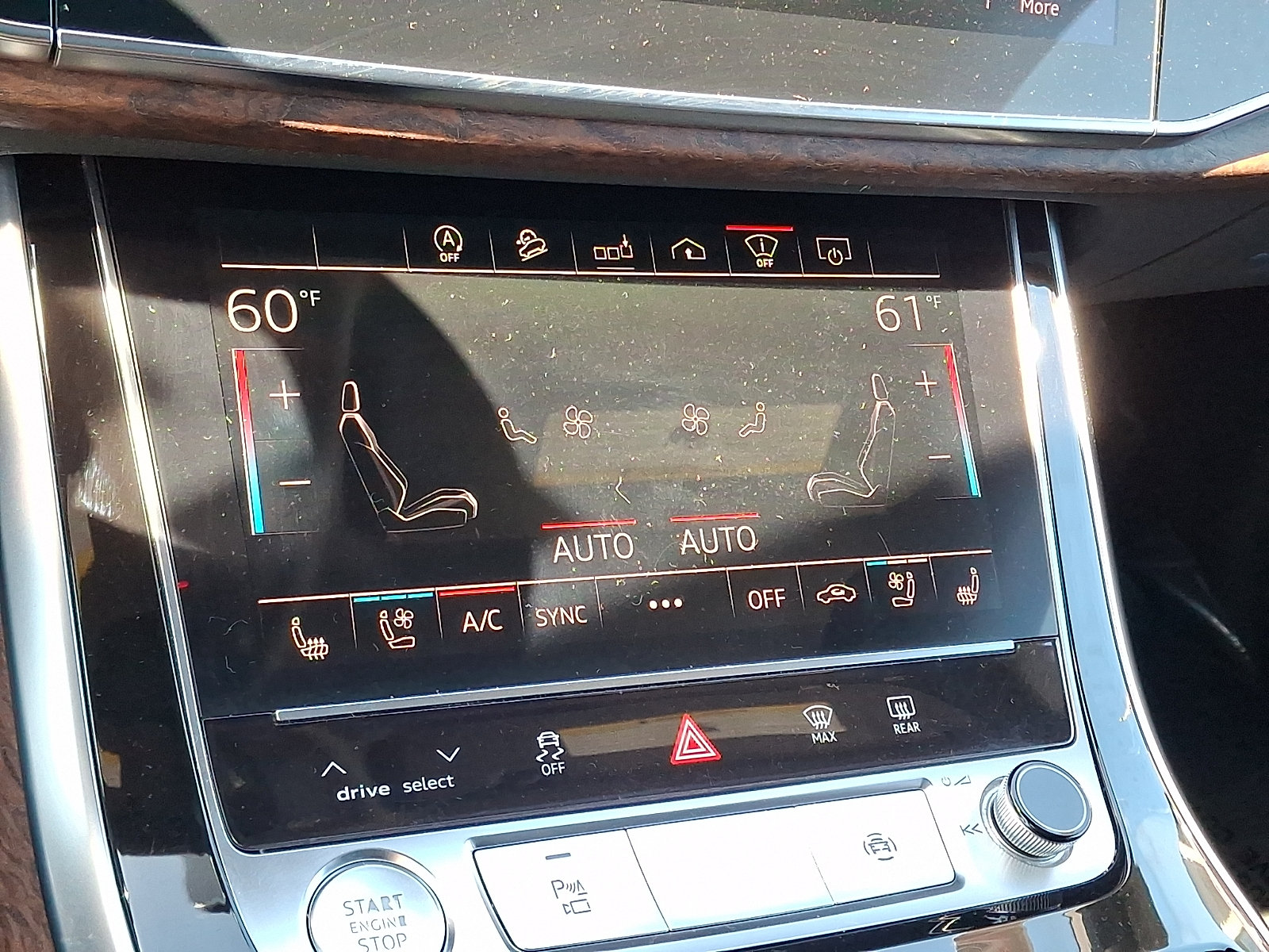Used 2020 Audi Q8 Prestige w/ Prestige Package AWD/4WD image 16